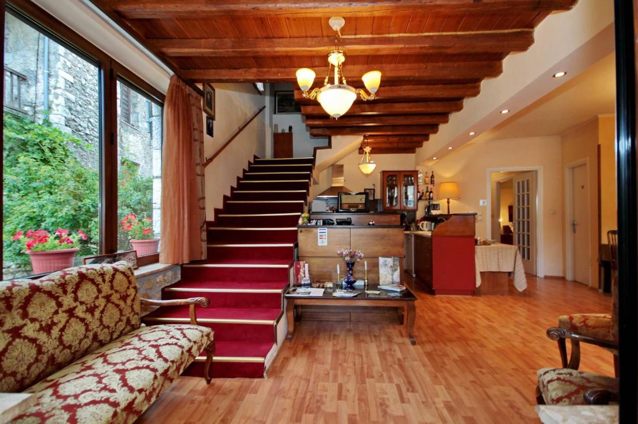 Guesthouse Стемніца Екстер'єр фото