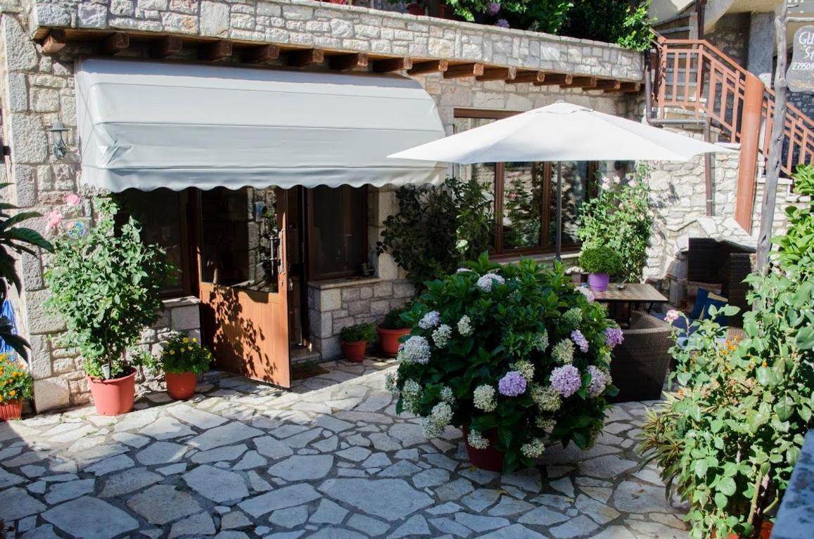 Guesthouse Стемніца Екстер'єр фото